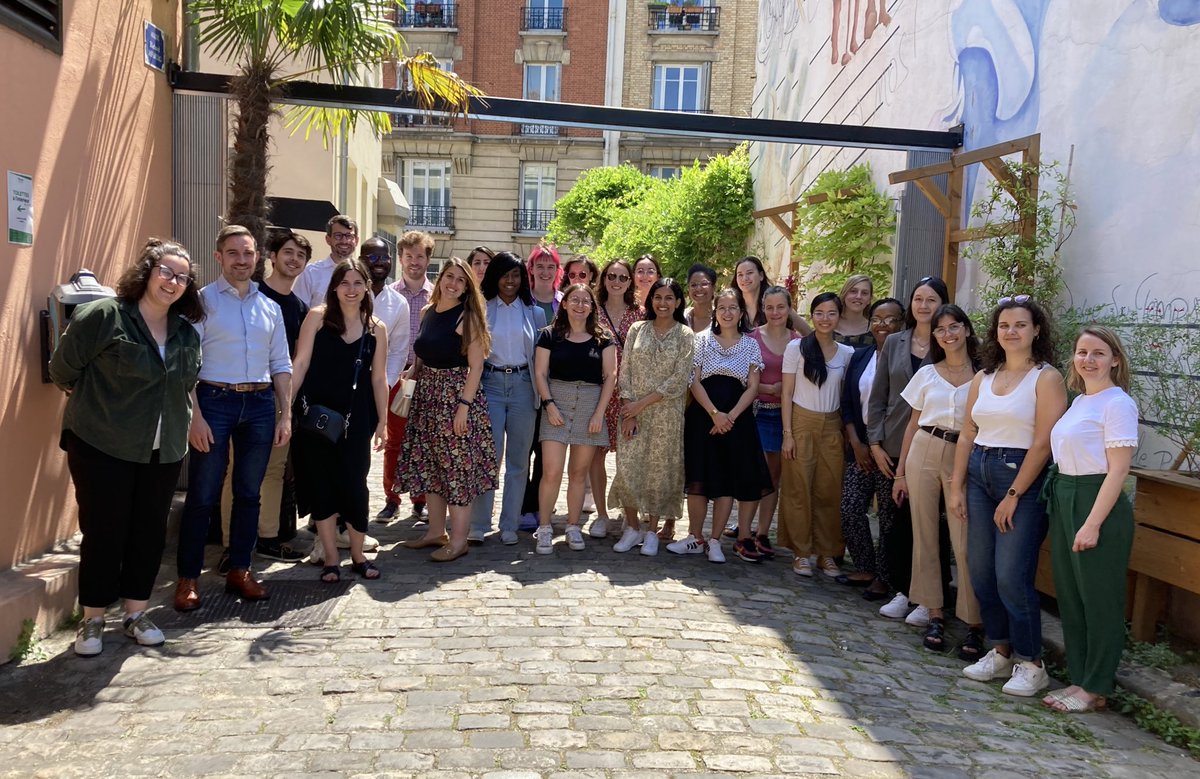 Fondation EY (@fondationey) on Twitter photo Troisième journée de don en compétences pour les collaborateurs <a href="/EYFrance/">EY France</a> parisiens 🚀
Merci à <a href="/ProBonoLab/">Pro Bono Lab</a> pour l’animation de ces deux marathons au profit de <a href="/DesCodeuses/">DesCodeuses</a> et <a href="/Colombbus/">Colombbus</a> 💛 Troisième journée de don en compétences pour les collaborateurs <a href="/EYFrance/">EY France</a> parisiens 🚀
Merci à <a href="/ProBonoLab/">Pro Bono Lab</a> pour l’animation de ces deux marathons au profit de <a href="/DesCodeuses/">DesCodeuses</a> et <a href="/Colombbus/">Colombbus</a> 💛