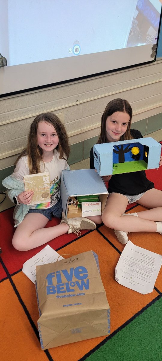 MzEngasser's tweet photo. We had a great time at L.O.L (love of literature) yesterday! Kids were inspired for new summer reads.  @oprschool https://t.co/JhGblyuWhQ