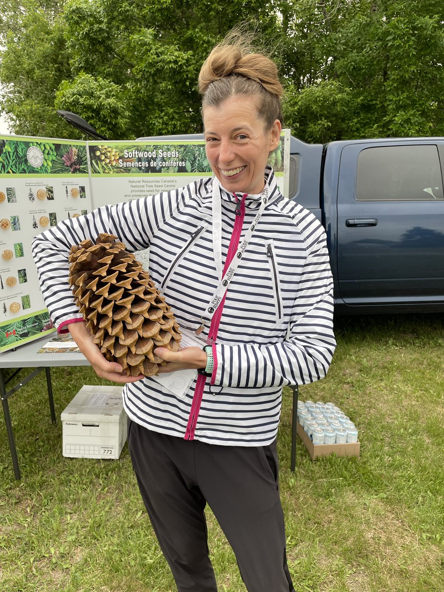 ShevonWilson's tweet photo. Learning so much about the power of seeds. 

#livinglakescanada
#matawa 
#nationaltreeseedcentre https://t.co/ozGYZ2QKwh