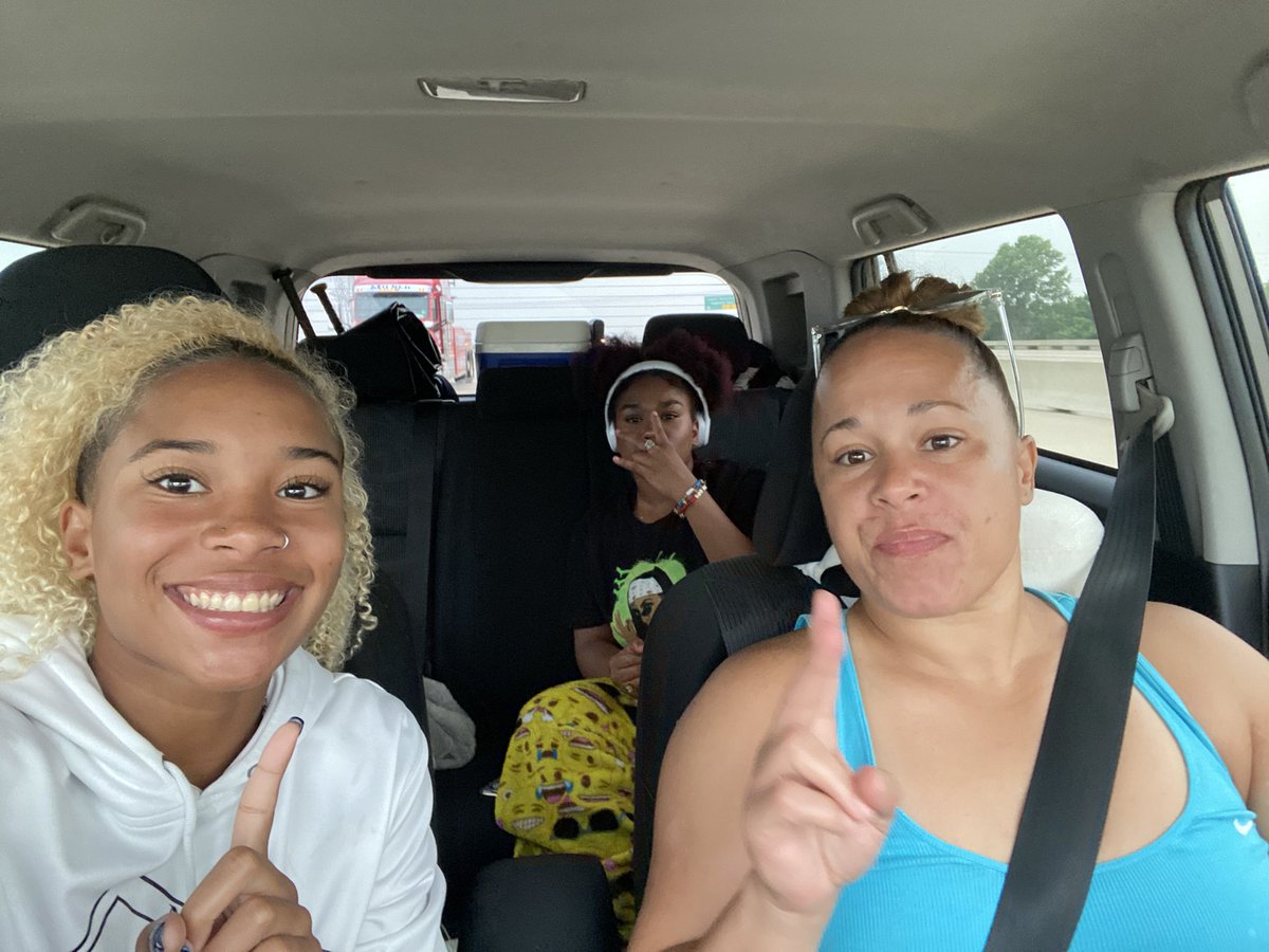 KPhillips2023's tweet photo. Kansas Bound!! #KansasBound #RoadTripSelfie @AMNTX18u @AMNTX18u_Jeff https://t.co/vQiQ6uTs7N