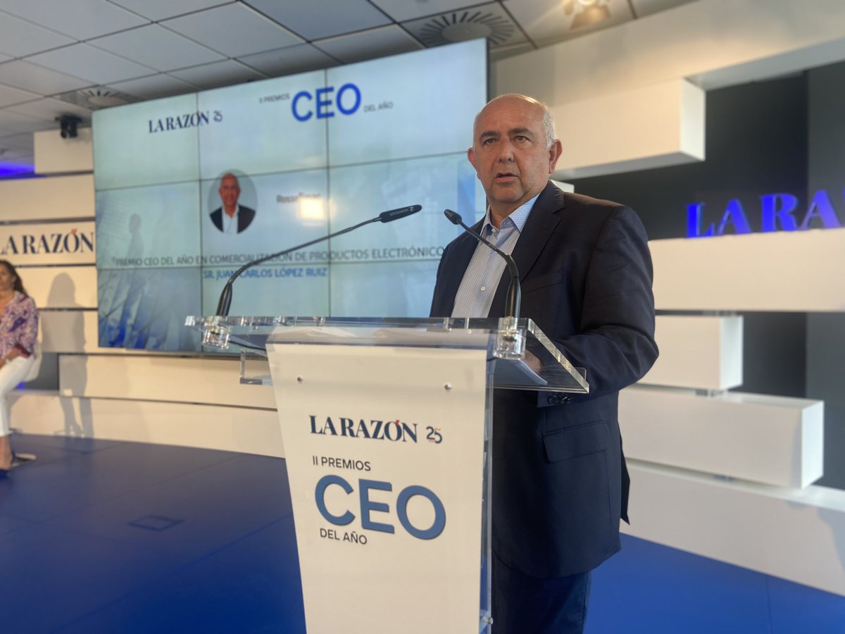 II #PremiosCEOdelAño | Premio CEO del Año en comercialización de productos electrónicos para Juan Carlos Lopez Ruiz, CEO de Rossellimac
