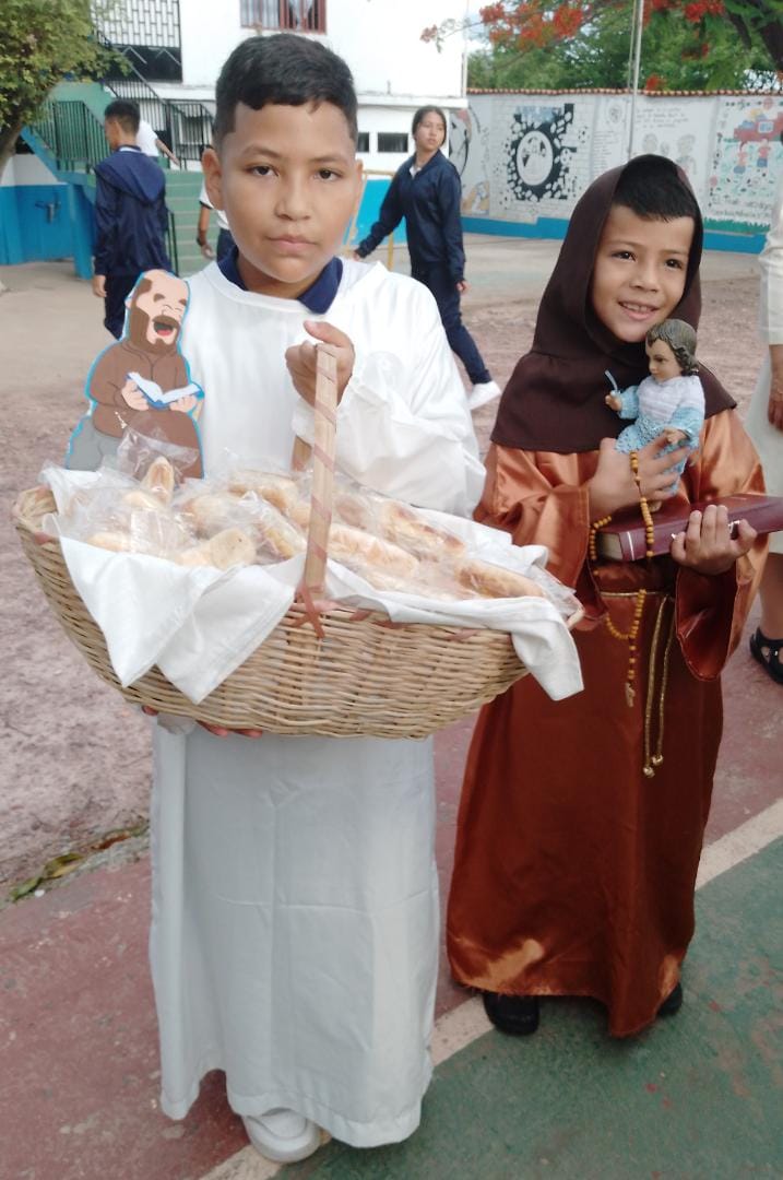 Colegio Madre Trinidad Olivieri Ureña tweet media