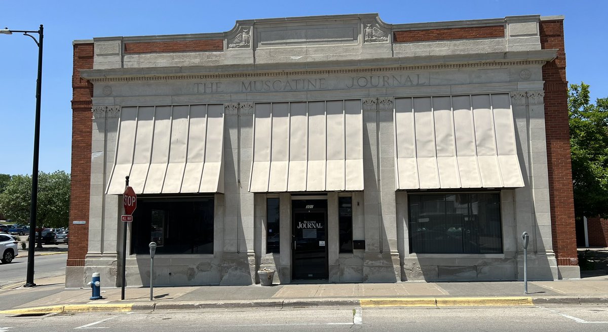 JohnBlunk's tweet image. The Muscatine Journal ‘building’ is for sale. Owner #LeeEnterprises is asking for $425,000. Opened in 1919 at 301 E. Third St. #SkeltonStaff #SupportLocalJournalism
