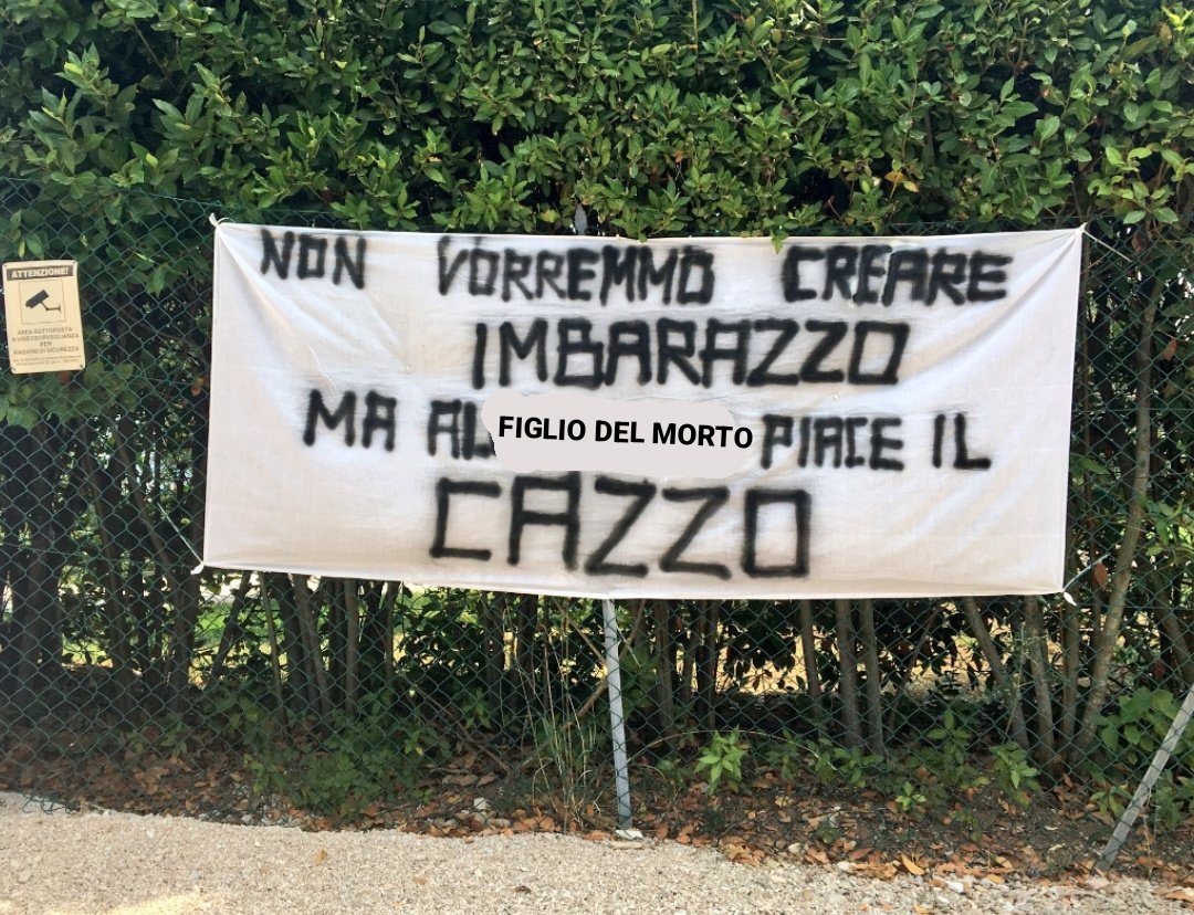 Chiarè (@davrkness) on Twitter photo 