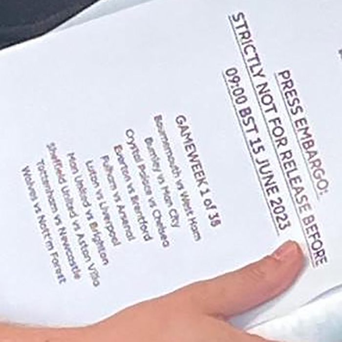 Якобы расписание первого тура, которое случайно попало в сеть 📷

Если верить в подлинность фото, то "Юнайтед" начнет чемпионат домашним матчем с "Брайтоном".