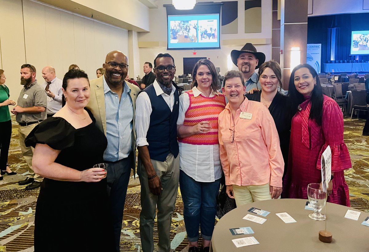 Congratulations to Dr. Judith Martinez! We celebrate you and your achievements for your graduation of Leadership SGF and for your selection onto the Leadership Springfield board! 

#LeadershipMatters #LeadSGF #LeadershipSGFboard