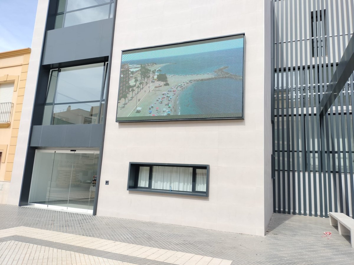 Jason4378849674's tweet image. Outdoor front service display P8，4.8m×2.88m
Project in Spain， thanks for the good feedback. 😎
#Premteco #OutdoorLEDscreen