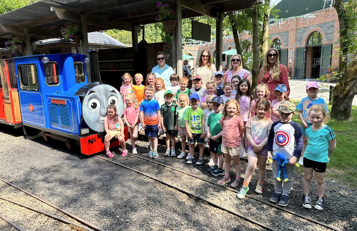 Oakfield_Park's tweet photo. This morning we welcomed a very happy bunch of pupils and their teachers from Glenswilly National School who enjoyed a nature hunt, a trip on the train and some lunch with us at Oakfield Park.
It was our pleasure to welcome you all and we do hope you enjoyed your visit.

#Schooltour #schooltrip #schooldayout #naturehunt #traintrip #lunchonthelawn #daysoutdonegal