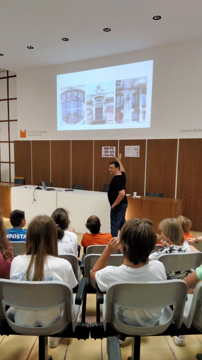 Amb l'expertesa de'n Francesc Closa tanquem el projecte L'HERÈNCIA DELS BESAVIS. Hem après com el modernisme és una manifestació de la nova burgesia industrial.
Hem fet un repàs als edificis modernistes que compta la ciutat de Lleida.
<a href="/JesuitesEdu/">Jesuïtes Educació</a> 
#JELleida
#Lherenciadelsbesavis