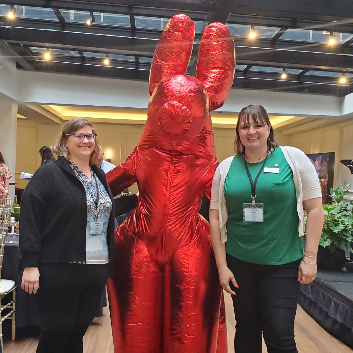 Just another Wednesday with teachers, admin, consultants, and a giant balloon dog! 😁
#BalloonAnimals #WhatTheWhat #Sofici #SchoolOnFire #NKCES #DeeperLearning #HotelCovington #Eminence #ConnectGrowServe