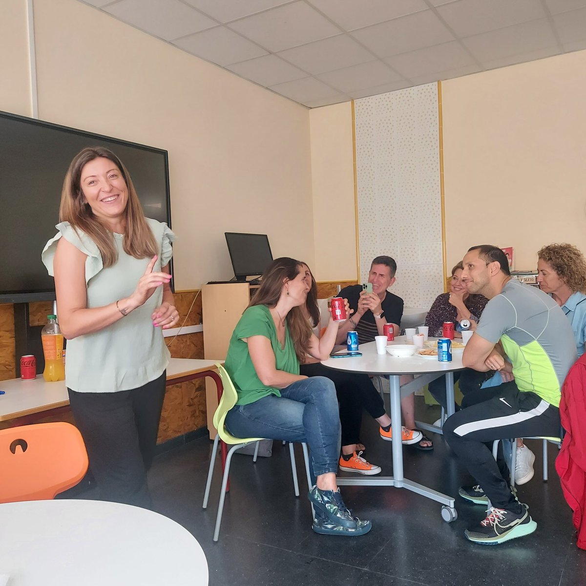 Estupenda dinámica de reflexión educativa a cargo de nuestra coordinadora de bienestar <a href="/nuriaguigon/">Nuria</a> 👏👏👏👏
Parar, respirar, pensar...
A veces se nos olvida.