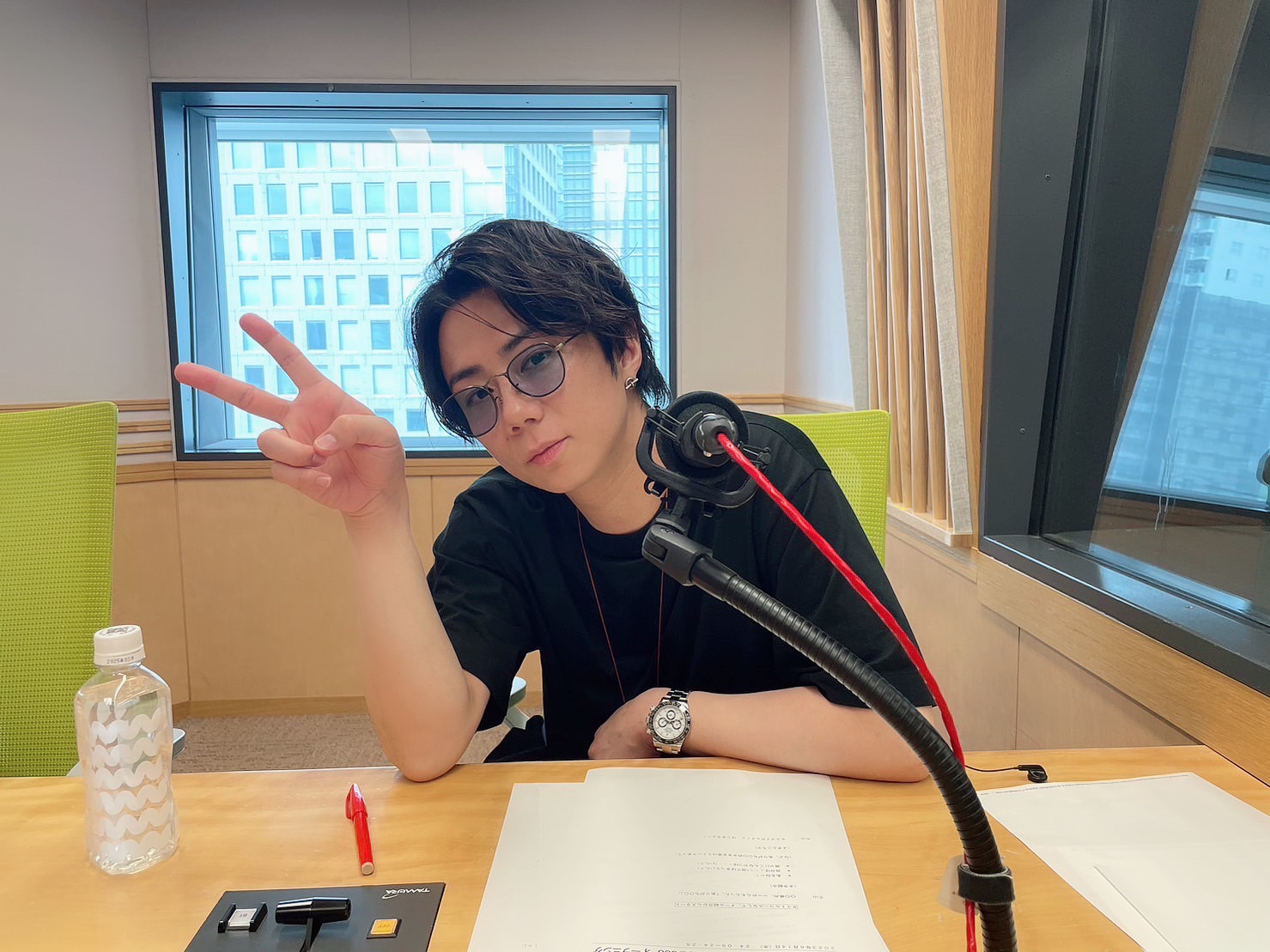 FylzrU8WAAAwLeF?format=jpg&name=large