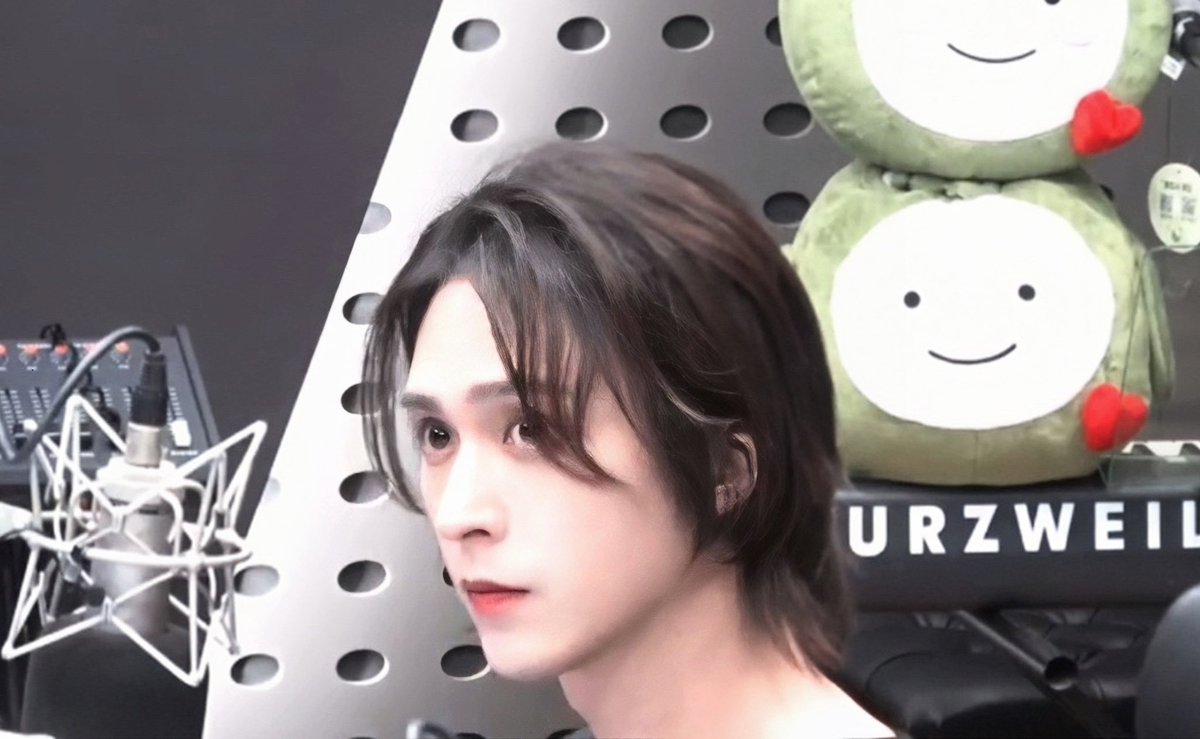 nar_highlight's tweet photo. 손동운 계쩐다.. https://t.co/xlDi2xMhFM
