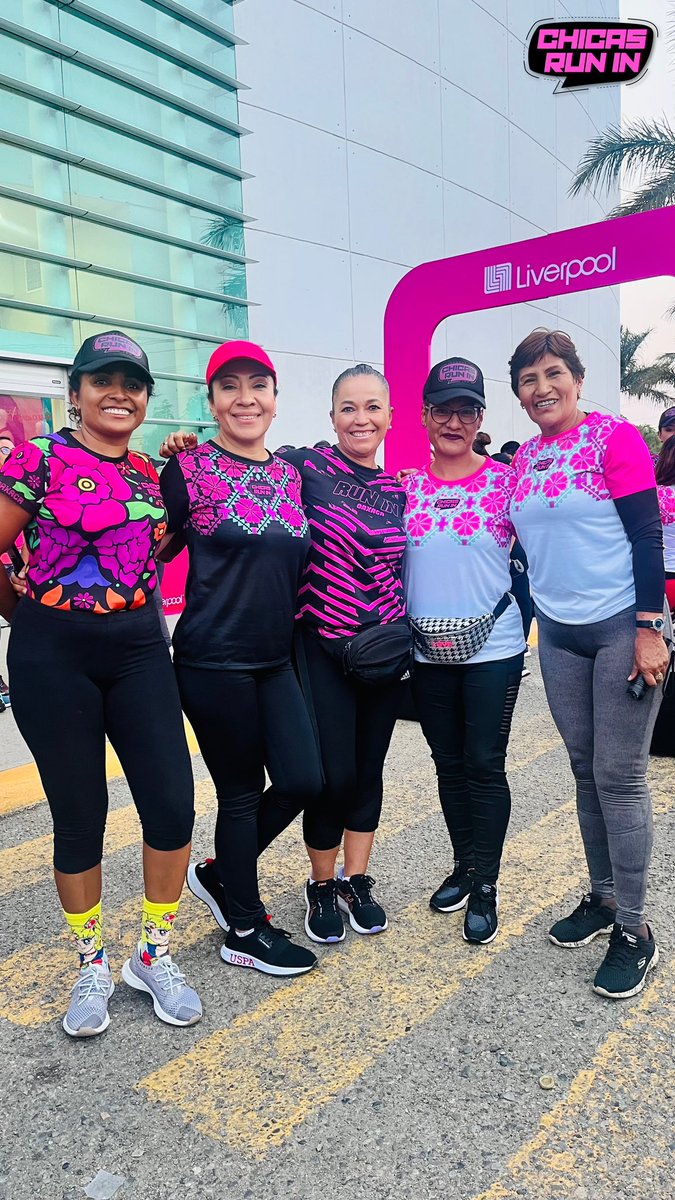 RunInOaxaca's tweet photo. Liverpool es parte de nuestra vida y de nuestra familia de #ChicasRunIn. 

Agradecemos el ánimo y entusiasmo de Fashion Fest Oaxaca, en sumarse a nuestros festejos del 5° Aniversario; deseamos poder seguir sumando felices kilómetros.

#RunInOaxaca #Aniversario5 #Oaxaca https://t.co/GtrmPqJ4Rh