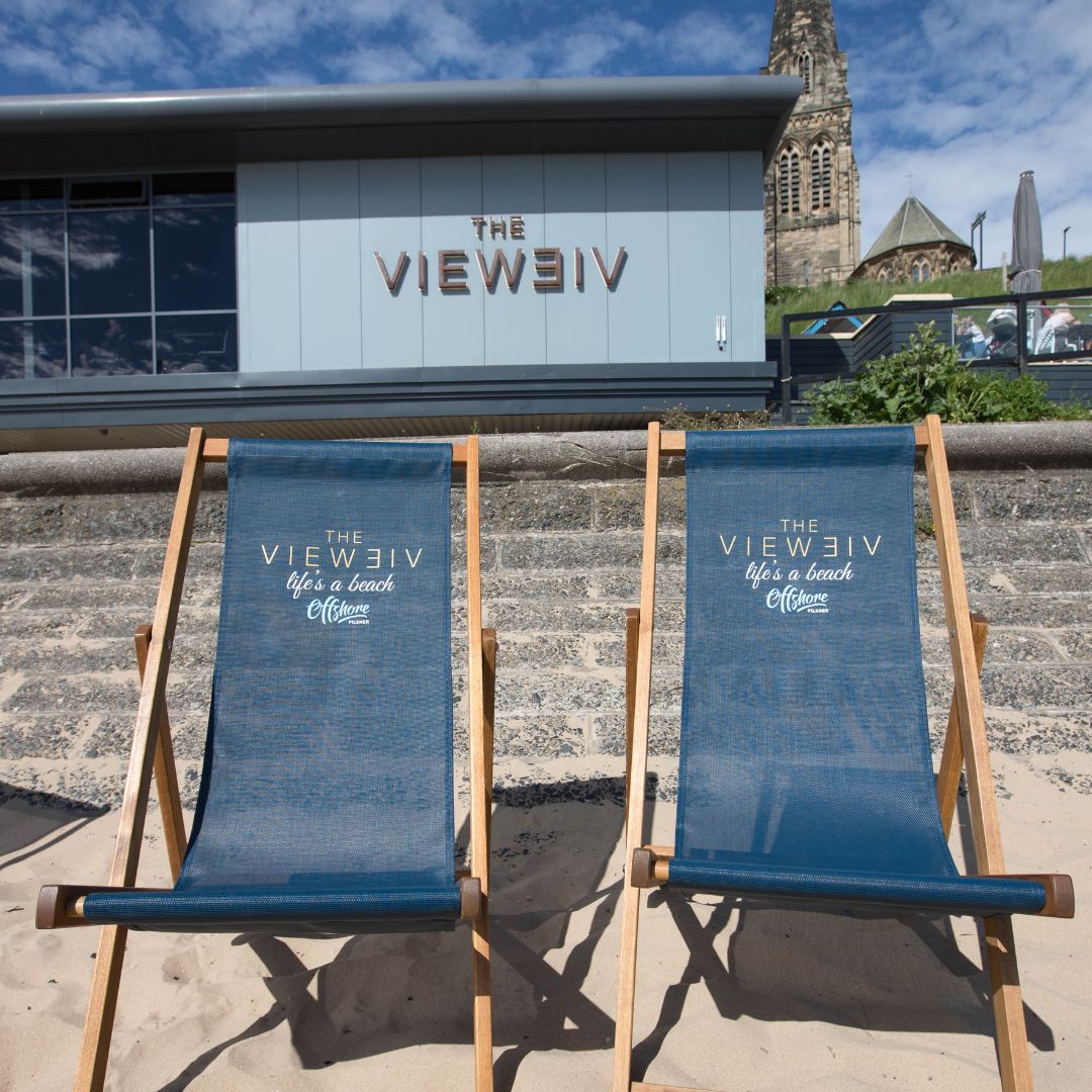 ViewTynemouth's tweet image. The summer is finally here!
Whether you choose to enjoy the sunshine from our deckchairs on the beach, from the huts on our terrace or from our glass fronted restaurant, we know you'll go home wanting to come straight back!😀
#longsandsbeach #theviewrestaurant #theviewtynemouth