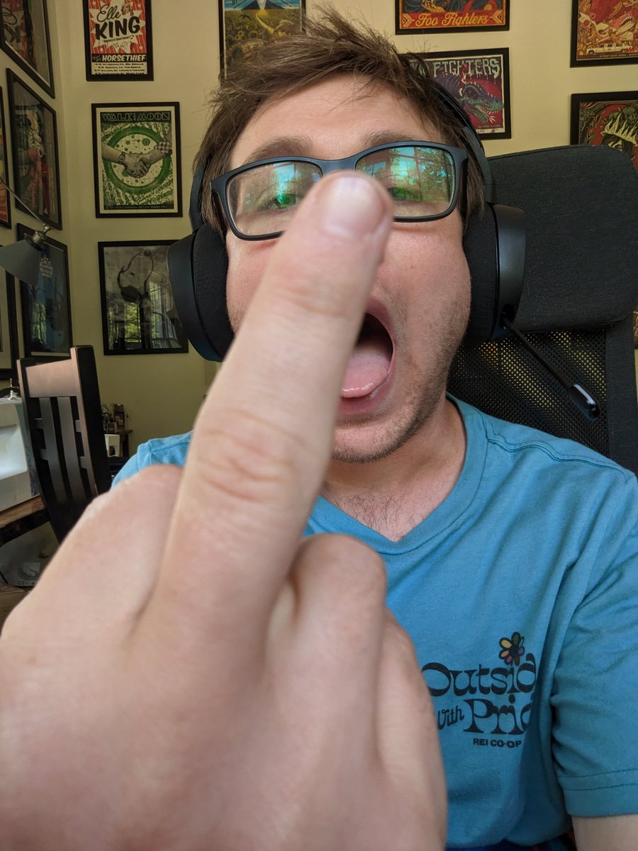 aLargeTruck's tweet photo. @hotnsexythembo delete this mf https://t.co/NNDiuoyL6k
