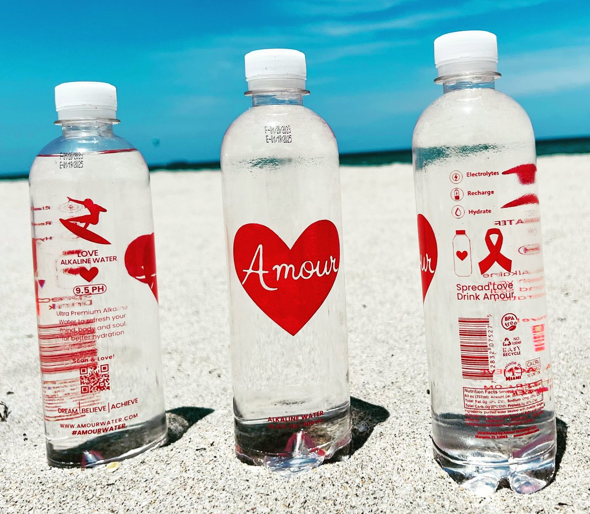 AmourWater's tweet photo. Ultra premium Alkaline Water 9.5ph ……. ♥️💦 #love #water #amourwater #summer #alkalinewater #hydrate #thirsty #hydration #spreadlove  #lovewins  #dream #believe #achieve #nevergiveup #healthylifestyle #love #usa #distribution #worldwide https://t.co/AvFJ5ODxwO