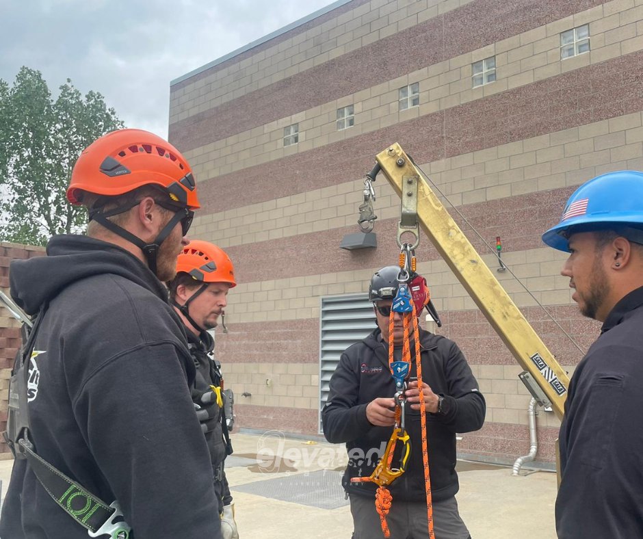 elevatedsafety's tweet photo. Annual confined space training with the Aurora Public Works department took place this week.

If you, or your organization, is in need of confined space training, head to our website. https://t.co/TyOurZXzeb

#confinedspace #confinedspacetraining #conspace #confinedspaces https://t.co/oSEVYY1K7x