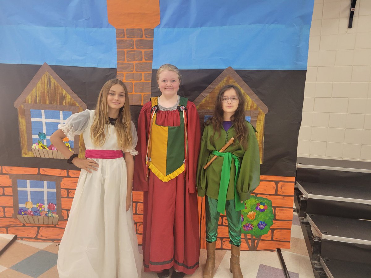 The Cast and Crew are ready for their big performance tonight! "RATS! The Story of the Pied Piper" is at 7:00 in the Lafayette HS Cafeteria! <a href="/EagleRebel_630/">EagleRebelActivities</a>