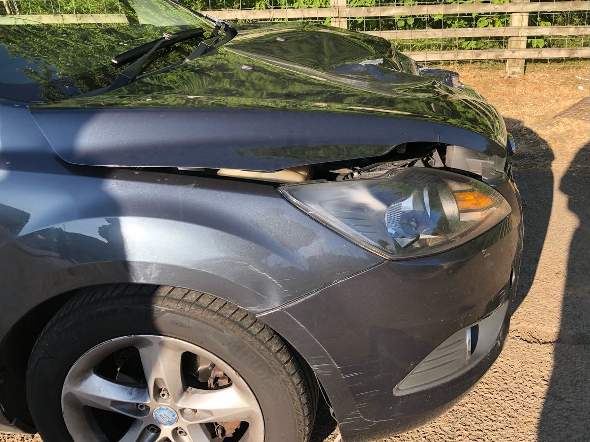 LancsRoadPolice's tweet photo. Member of the public reported this Ford Focus crawling along the M6 @ Preston with its hazard lights on. It was stopped at Salmsbury. There was no insurance policy for the car or driver. Car prohibited and seized and the driver dealt with for numerous offences. #HO52. #MN34. https://t.co/0lmfTrNJU6
