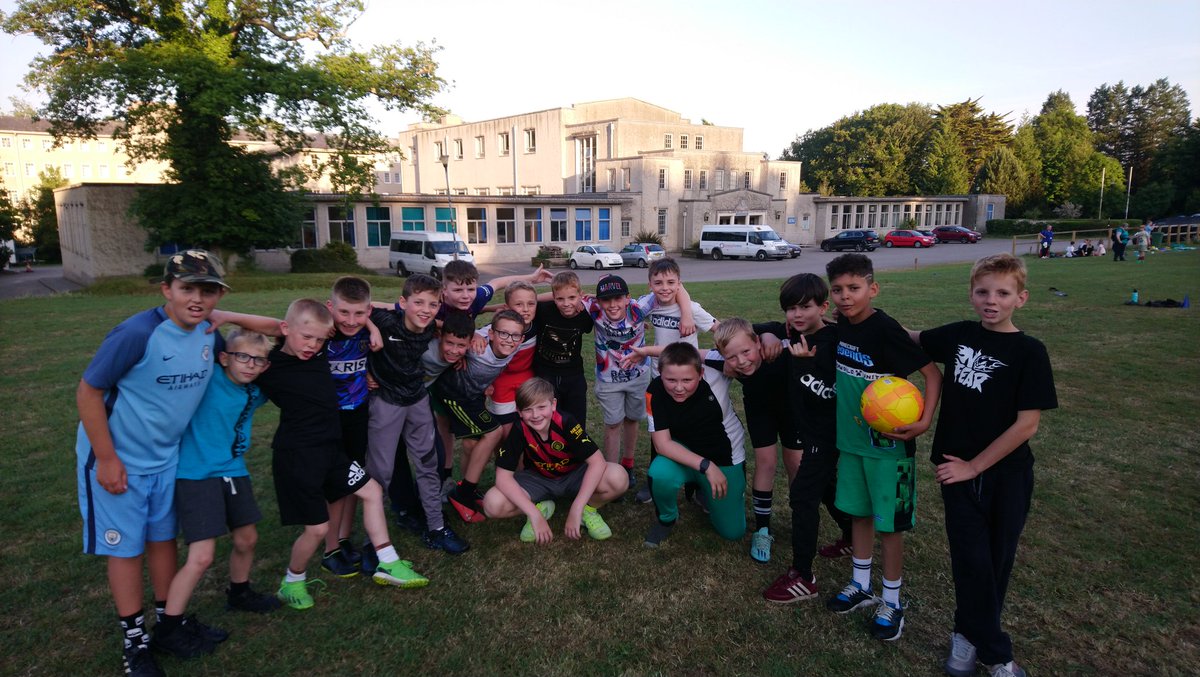 Ryan Jones tweet media