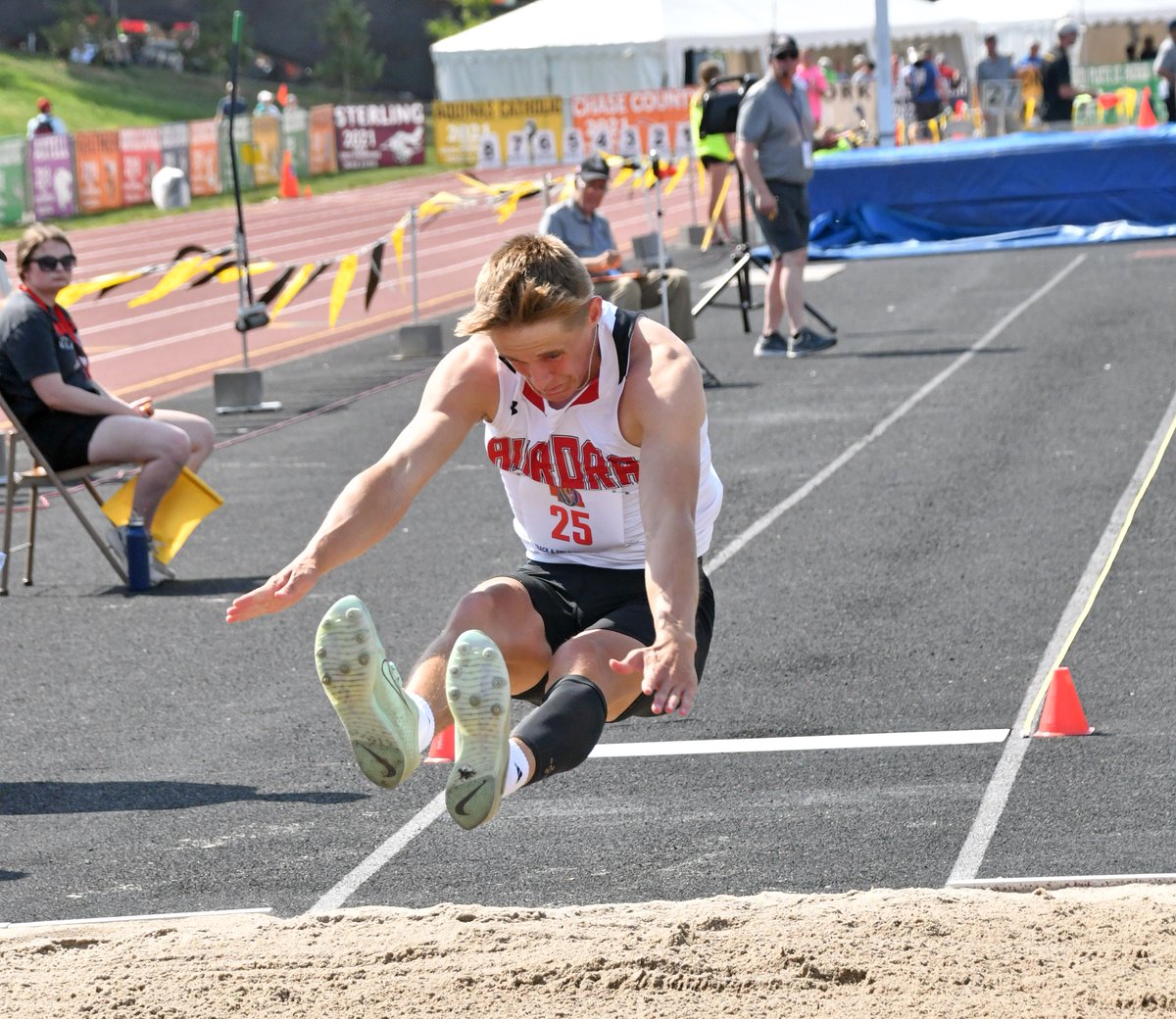 SportsANR's tweet photo. State championships ✅
School records ✅
The ultimate competitors ✅

Aurora's Carsen Staehr (@C_staehr15) and Jack Allen (@jackallen50) share the ANR's male athlete of the year honor while High Plains' Hailey Lindburg (@LindburgHailey) earns top female recognition. #nebpreps https://t.co/YoZQBqSGA9