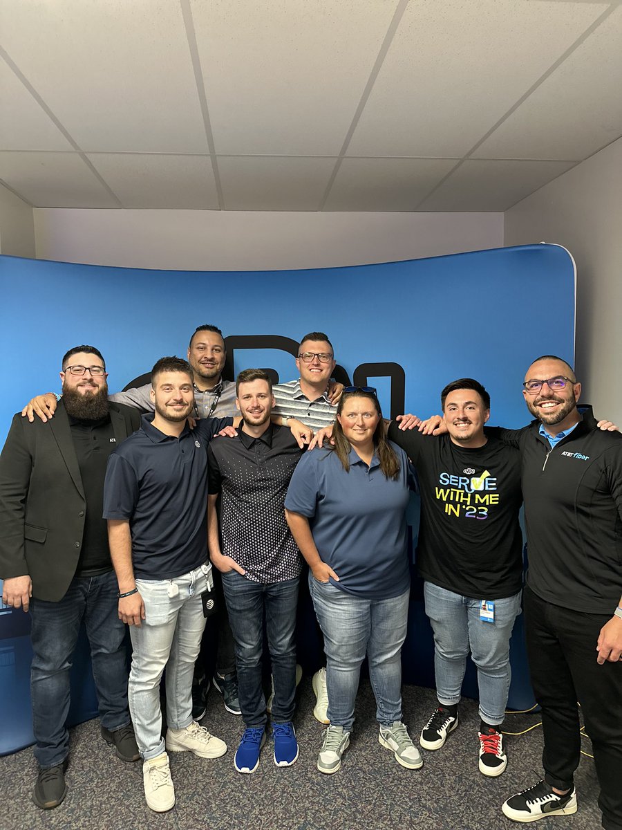 TeamMOHtivate's tweet photo. Leadership Squad! https://t.co/CYh8cJgu3U