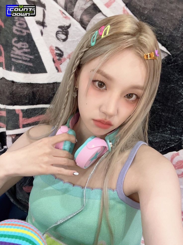 wenjuniverse's tweet photo. I love her https://t.co/iI8020C07f