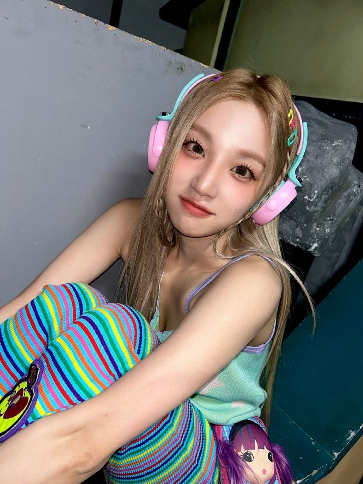 wenjuniverse's tweet photo. I love her https://t.co/iI8020C07f