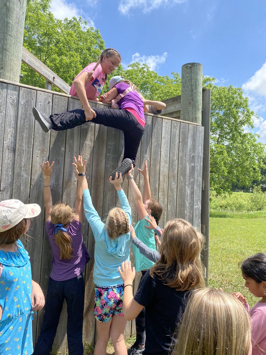 hdubrick10's tweet photo. #iamoutsideAMDSB
@EdgeofWalton 
@AMETFOenv 
Exeter Elementary Grade 5s enjoying an entire day outside learning and team building! https://t.co/hrduQ1AfhW