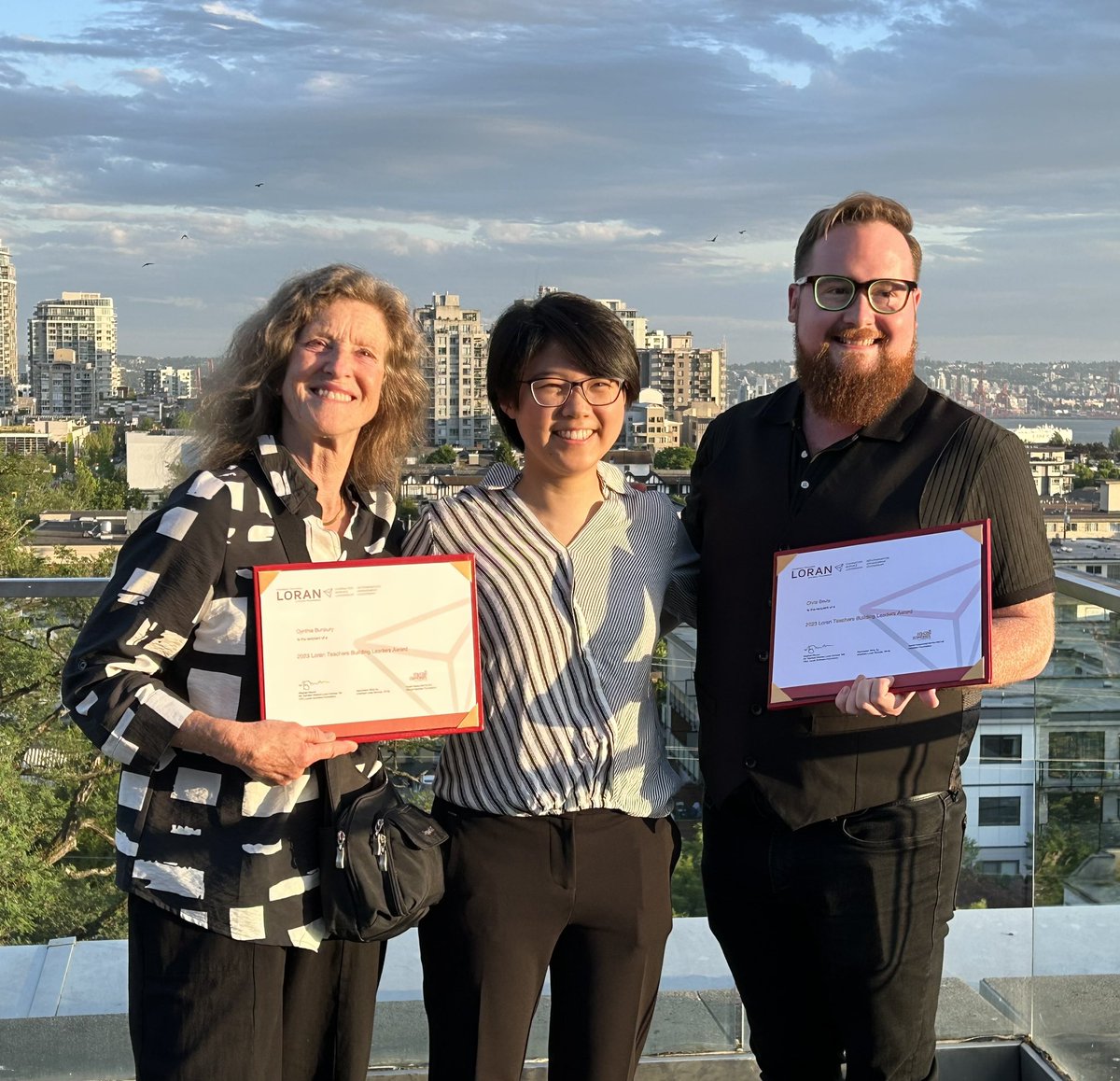 Very proud to have 2019 Alumni and Loran Scholar <a href="/shiqi_x_/">Shiqi Xu</a> back to present two outstanding educators, <a href="/BunburyCynthia/">Cynthia Bunbury</a> and Chris Bevis with the Loran Teachers Building Leaders Award.  Congratulations to both, the recognition is well deserved! <a href="/loranscholar/">Loran Scholars Foundation</a> <a href="/NVSD44/">School District 44</a>