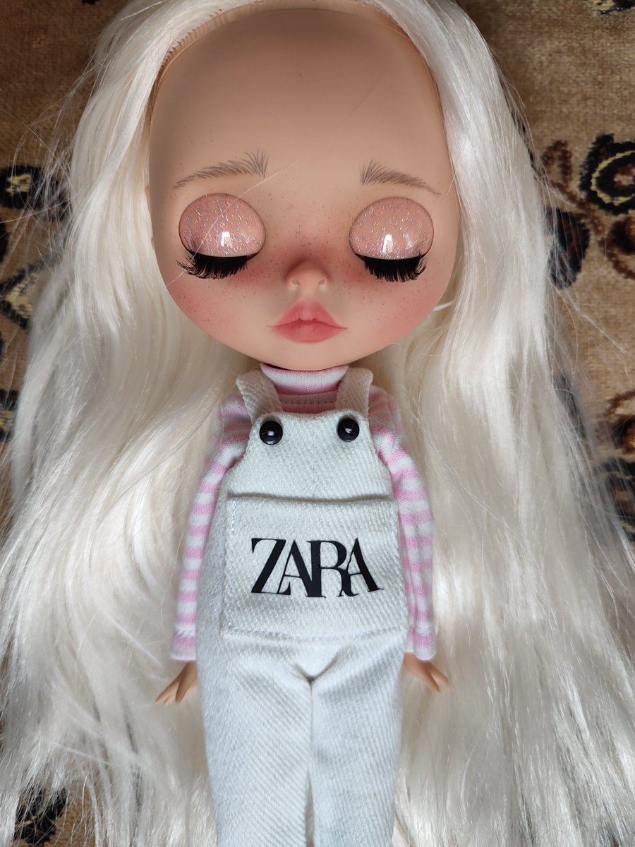 Alex30647739's tweet photo. Doll shop: https://t.co/6x045MlJ5D #doll #dolls #blythe #blythedoll #blythedress #blythedolls #blythecustom #ooak #blytheooak #blythelove #blythelover #craftasio #customdoll #blythestagram #blytheclothes #blythecollector #blytheworld #blythephotography #handmade #handmadewithlove https://t.co/rXhiA7HjGg