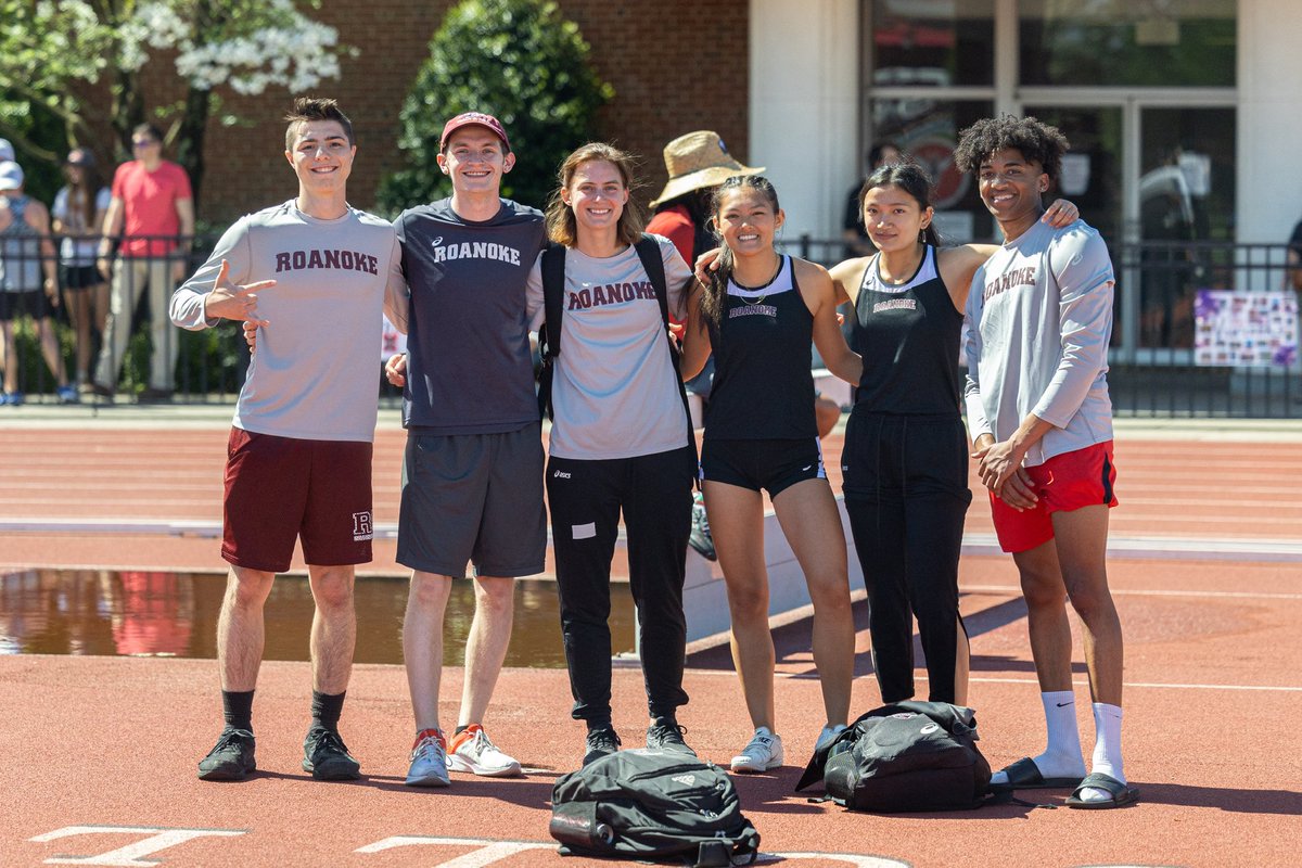 POV: Just missing your friends right now. 🥹🥰

#roanokecollege #happysummer #rctf #rcxc
