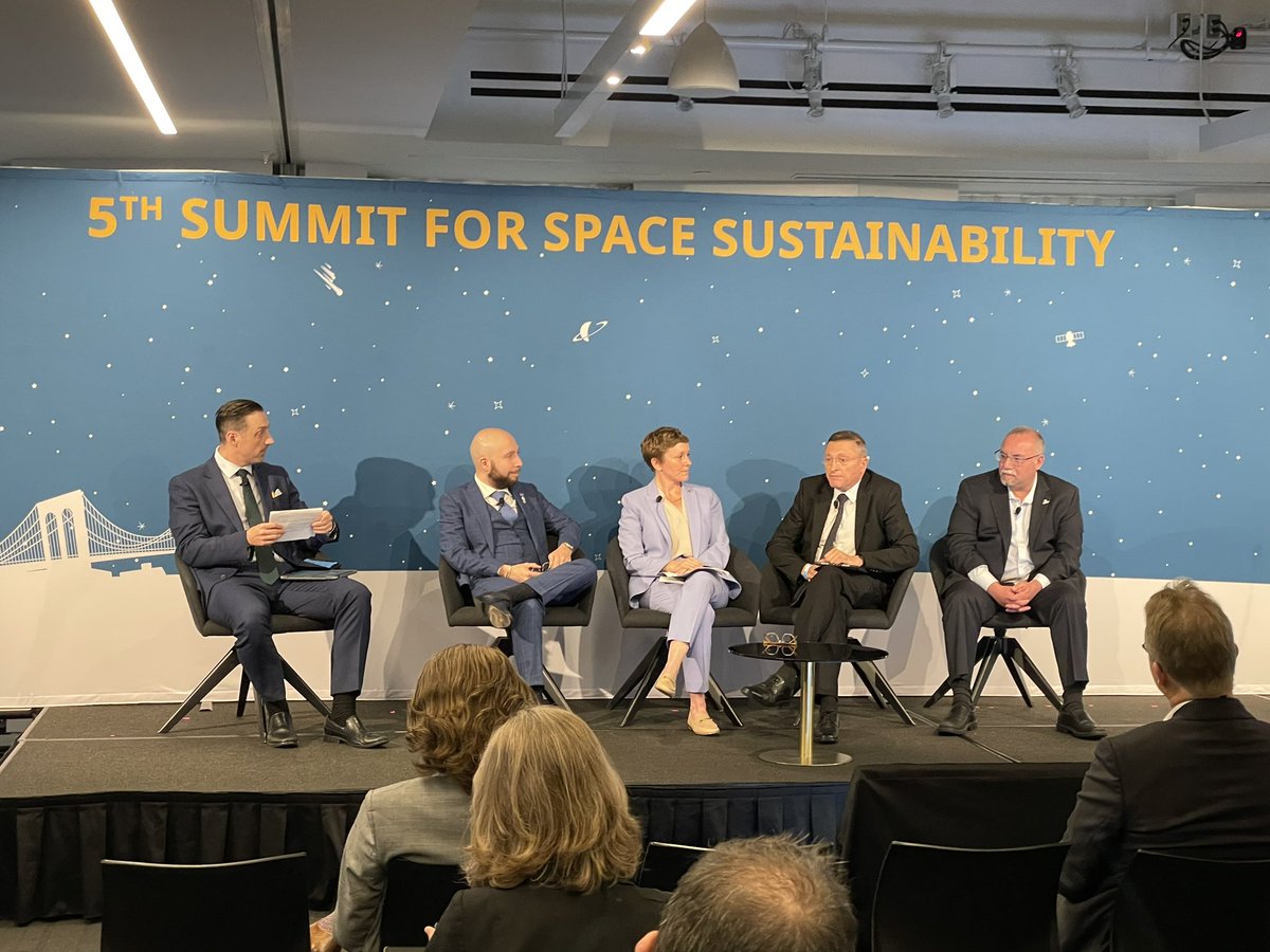 NewSpaceNYC's tweet image. “The #ArtemisAccords &amp;amp; the Moon Agreement: Living in harmony?” panel at the 5th #spacesustainability summit in #NYC !! @SWFoundation