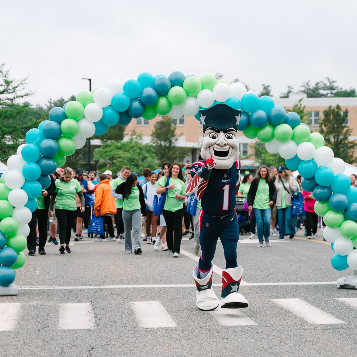 PatPatriot's tweet photo. Getting my steps in to prepare for Game Days! 🏈

Thanks @southshorehosp for letting me lead the #LaceUpForCancer walk! https://t.co/xtHWtYxAUB