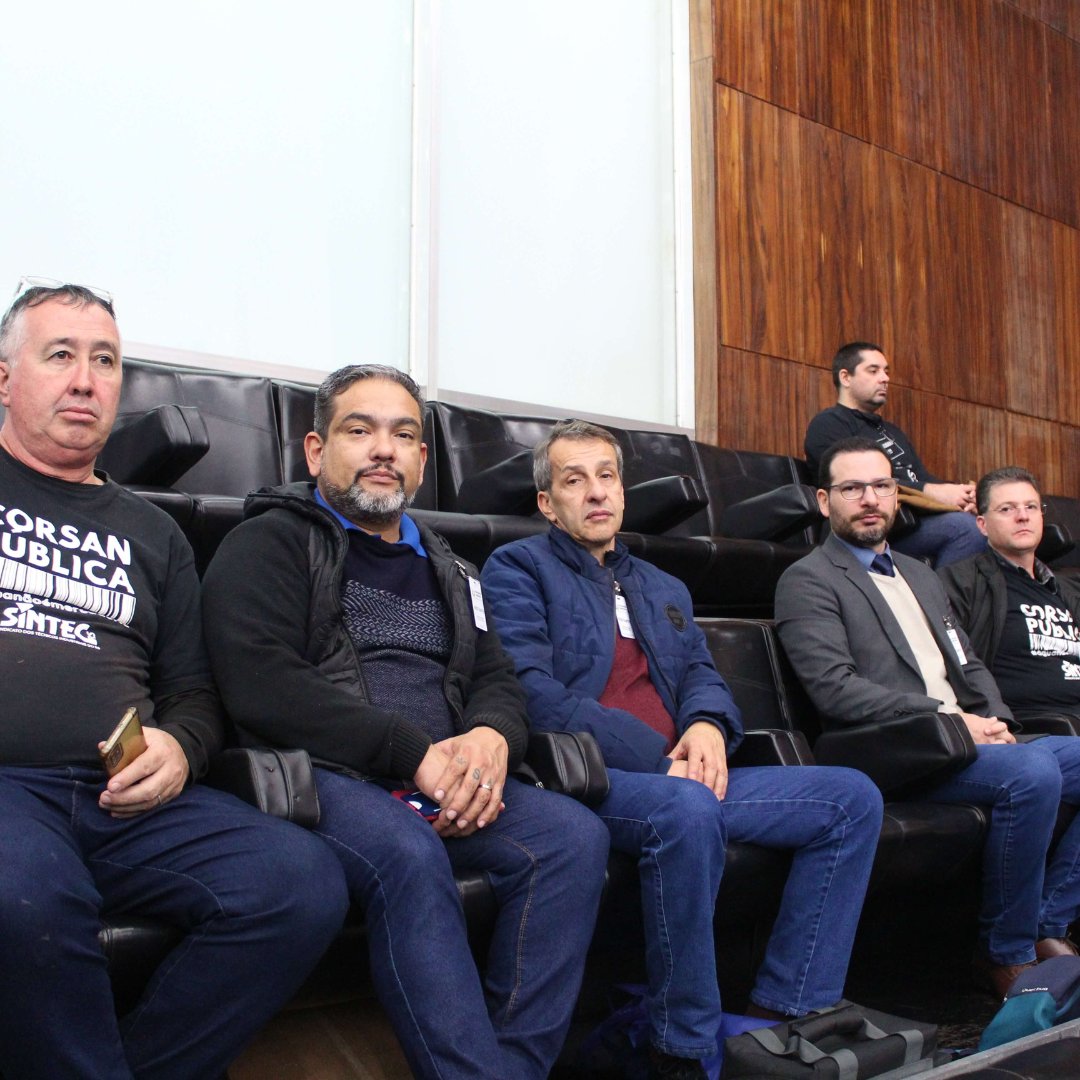 Sintec_RS's tweet photo. Na tarde desta quarta, 14, o #SINTECRS participou do Grande Expediente na ALRS, com o tema “A entrega da #CORSAN sob sigilo para a AEGEA”, de proposição do deputado Jeferson Fernandes. Saiba mais em https://t.co/VkkqgGftU1 #sindicato https://t.co/ZrbHSf69HV