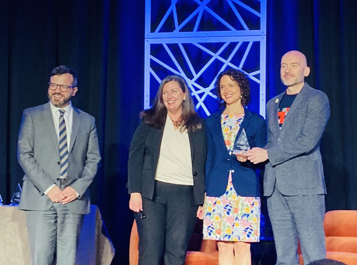 ChicagoDOH's tweet photo. We're excited to share that the collaborative efforts of DOH, @ChiTrust, @elevated_chi & its #ETOD Working Group have been recognized today with the @HUDgov Award for Public-Philanthropic Partnerships!
#LeadingLocally #ChicagoETOD https://t.co/KIFkL7T172