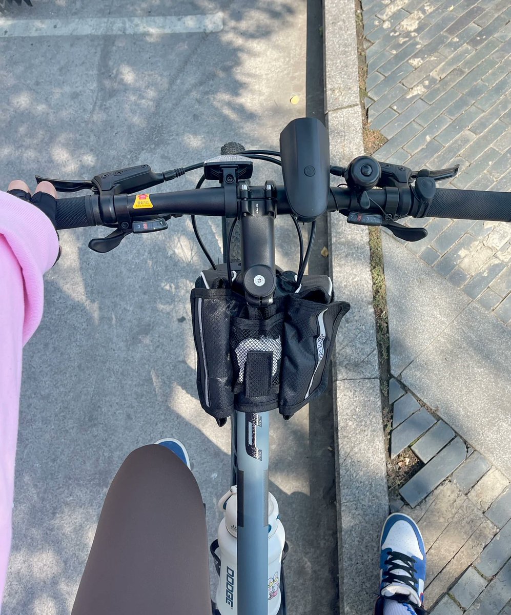 Juliusremedies's tweet photo. The wind is free The more you ride against the wind, the happier you are
#mountainbike #bikingtowork #cityriding https://t.co/Lxb00Iqsls