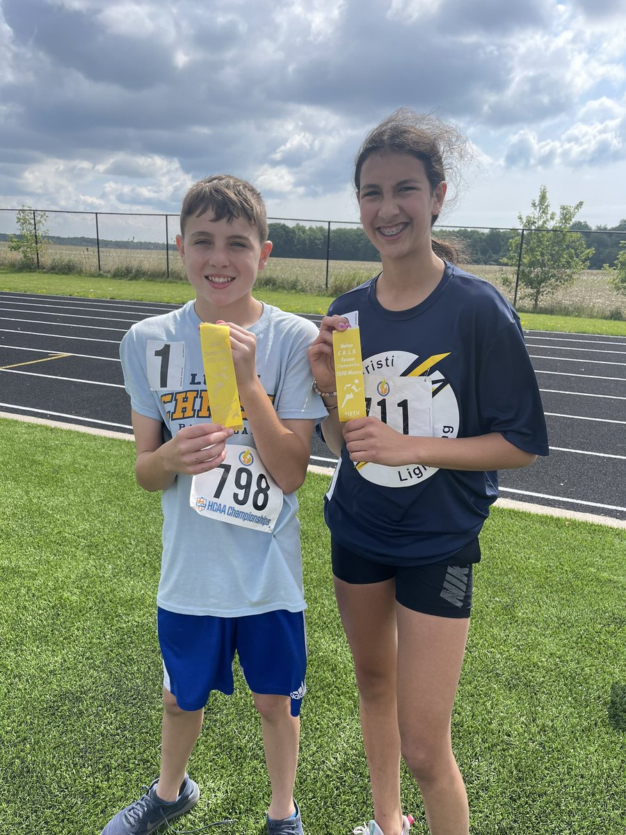 Our 1500m runners in 5th place!