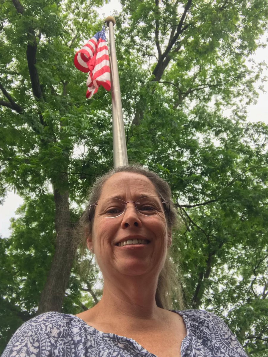 Today is Flag Day 🇺🇸 

Our flag tells America’s story, the story of an ever-evolving Nation. Thirteen colonies joining together and winning independence. A place where everyone is entitled to certain unalienable rights, among them life, liberty, and the pursuit of happiness. 🇺🇸