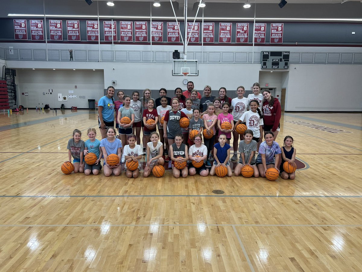 DoverGirlsBB's tweet photo. Day 1 of our Dover Camp!! These girls competed hard today!! It was a great first day 🏀👏🏽🌪️ #wearedover https://t.co/0UK5f3d0aU