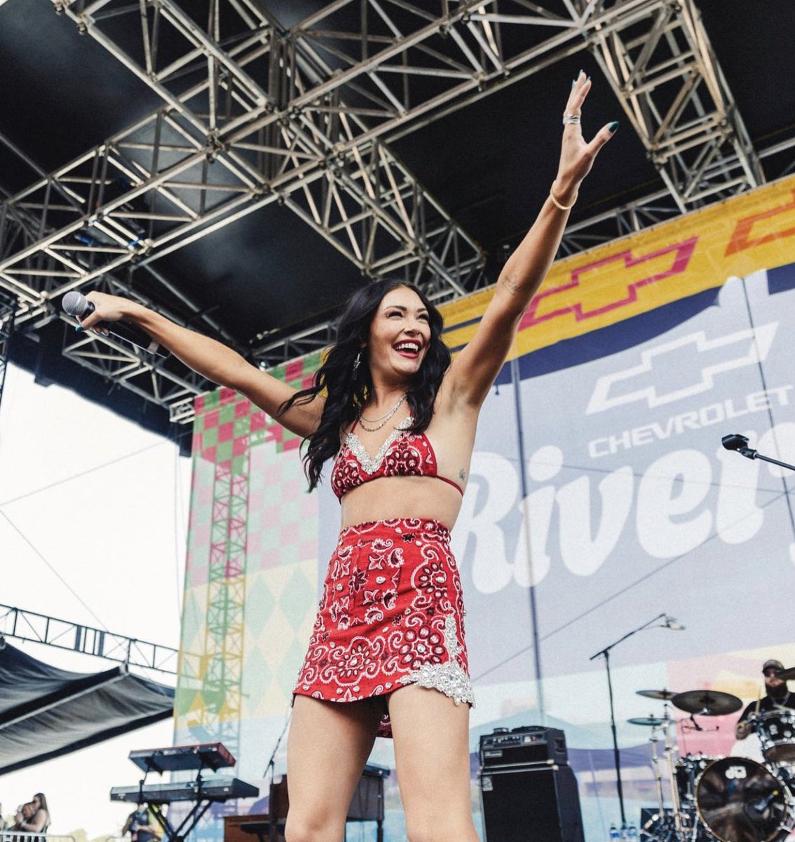 kyliemorgan's tweet photo. I've been watching my favorite artists perform on the Riverfront Stage since I was fifteen years old. I’m still on cloud 9. Thank you for knowing every word and screaming my lyrics with me. What a dream come true you were, #cmafest2023 #riverfrontstage @CountryMusic https://t.co/N6VOyeglzL