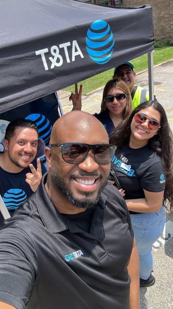 Vital Wireless always coming  with  the HEAT !!!  Turning it up a Wednesday !! 🔥🔥🔥#FiberFire #Ehou 💎💎💎
<a href="/MyVitalWireless/">Vital Wireless</a> <a href="/STXBrentM/">Brent</a> <a href="/ValVitalW/">Valerio</a>