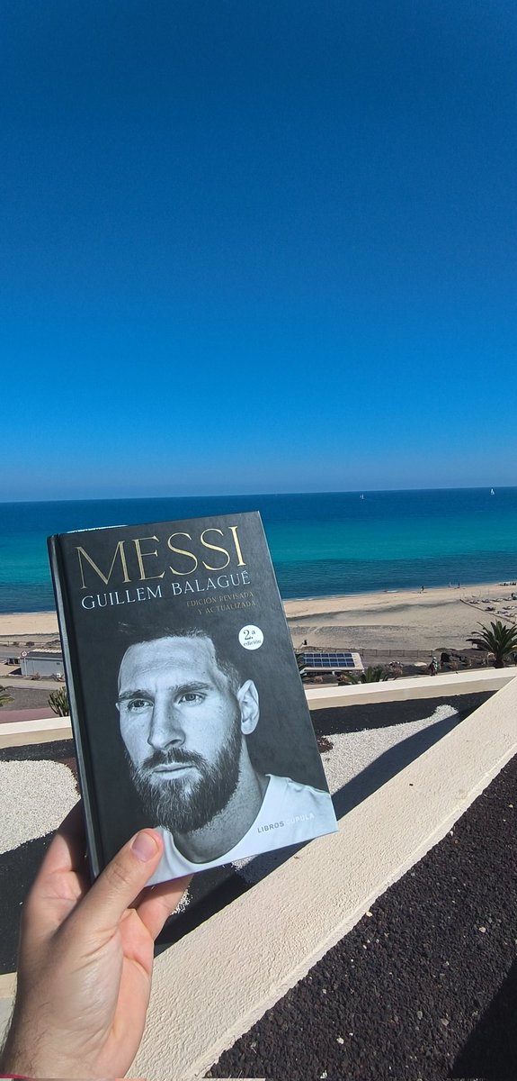 adripuente's tweet photo. Parece que lo de irse al Inter de Miami estaba escrito... Gran libro @GuillemBalague @TeamMessi @LibrosCupula https://t.co/Xi4mJDfbfV