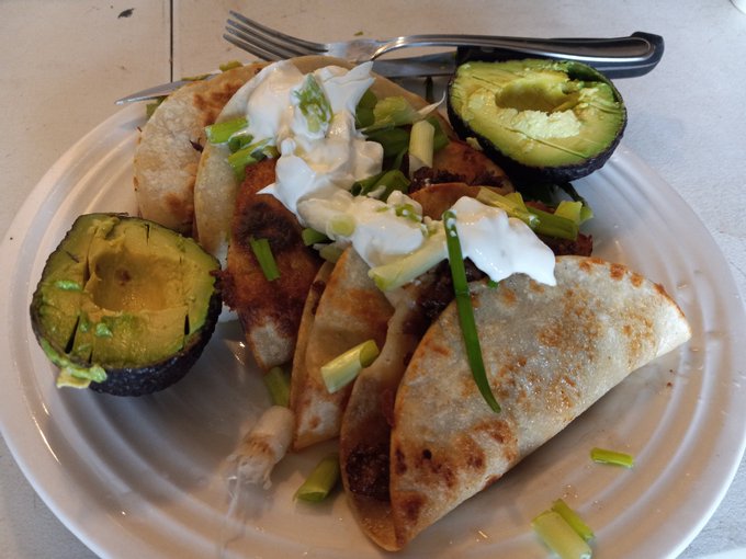 Omg i love dating a chef you guys! Look at all this amazing food i get to eat! #FoodieBeauty #foodlover<a href="/tag/foodie"class="tags"><span>#foodie</span></a><a href="/tag/foodporn"class="tags"><span>#foodporn</span></a><a href="/tag/foodphotography"class="tags"><span>#foodphotography</span></a><a href="/tag/foodlover"class="tags"><span>#foodlover</span></a>