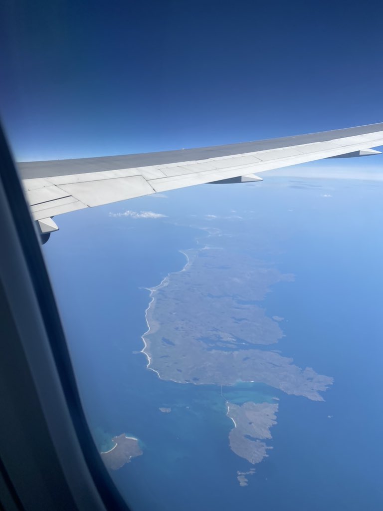 peigiannscott's tweet photo. Glasgow ➡️ Iceland views today. 
📍 South Uist and Eriskay ☀️☀️ https://t.co/dsmM5jjEqU