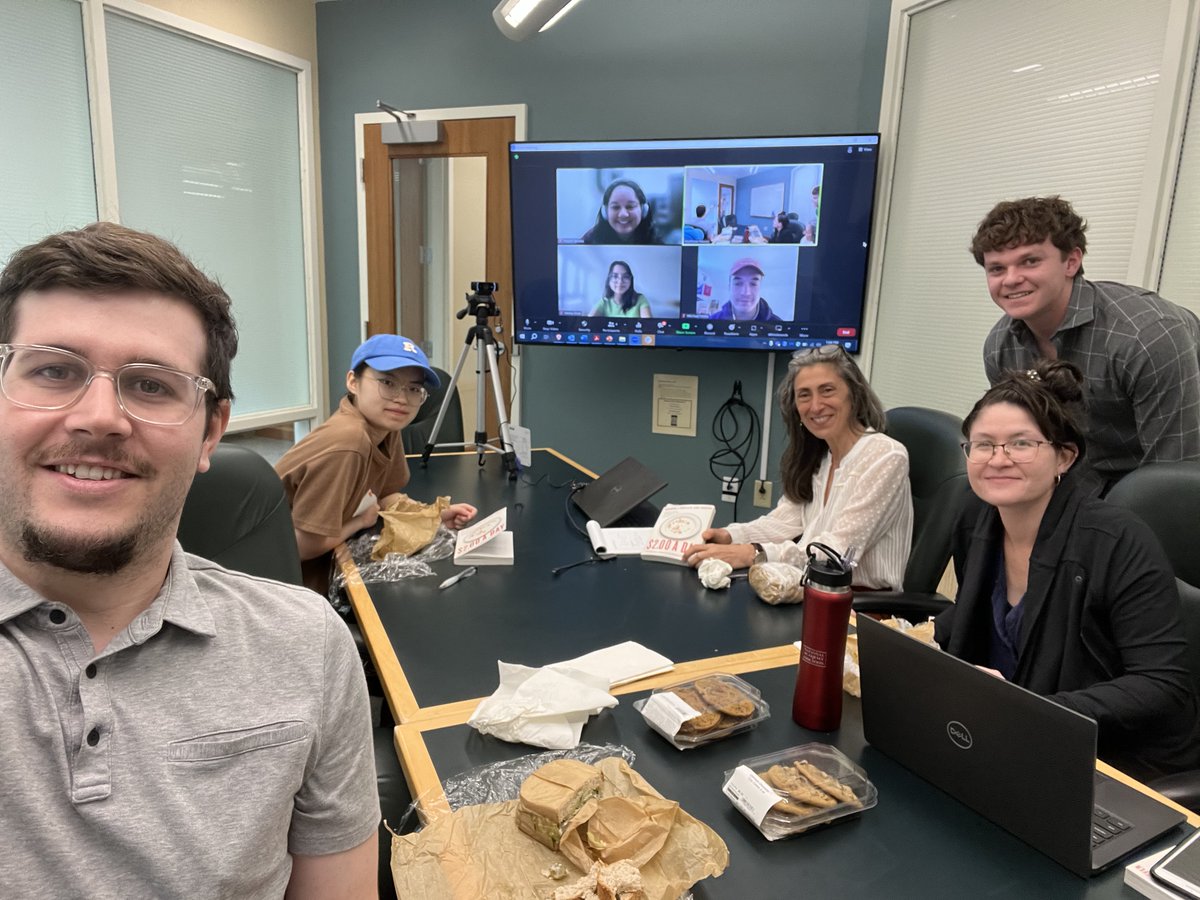 Gen_Pov's tweet photo. Taking time this summer to learn &amp; reflect w/ @DukeSanford @dukechildpol scholars on #poverty in the U.S. &amp; children (ChildPovertyResearch Summer team🙂); today launched Ch 1 "welfare is dead" in $2.00 a Day: Living on Almost Nothing in America by @profshaefer &amp; @KathrynEdin ⬇️ https://t.co/xnTKikM95n