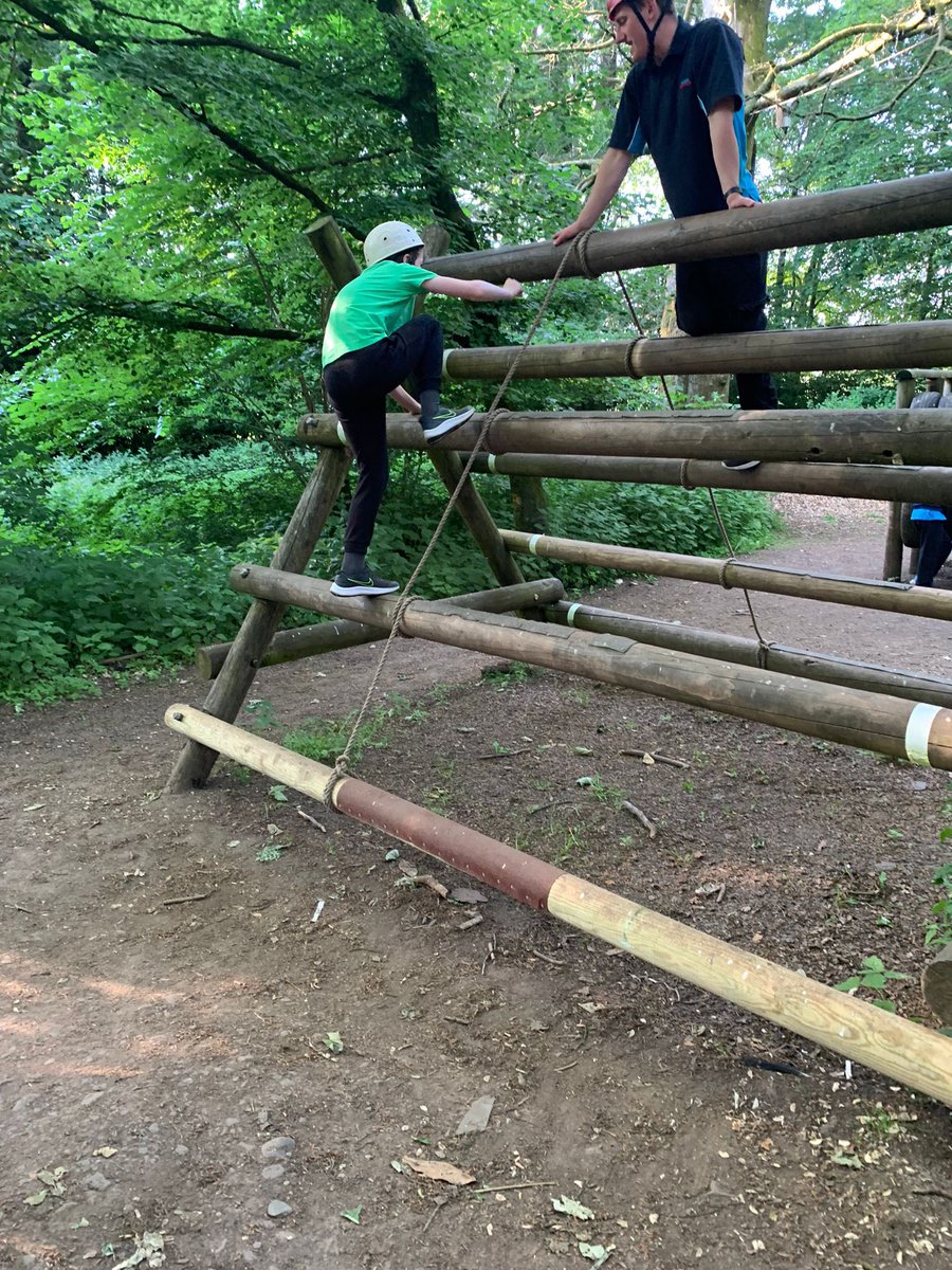 Gosforth East Middle tweet media