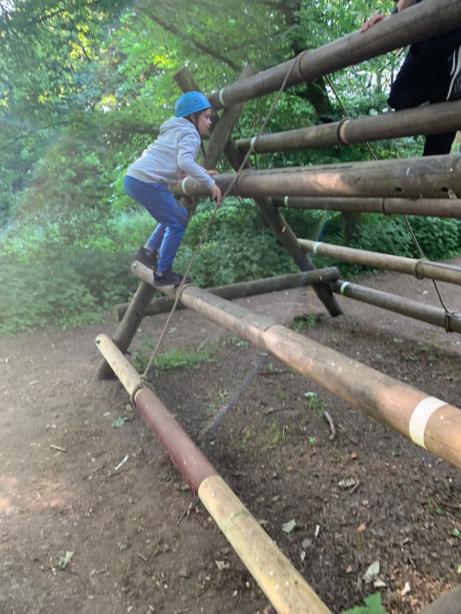 Gosforth East Middle tweet media