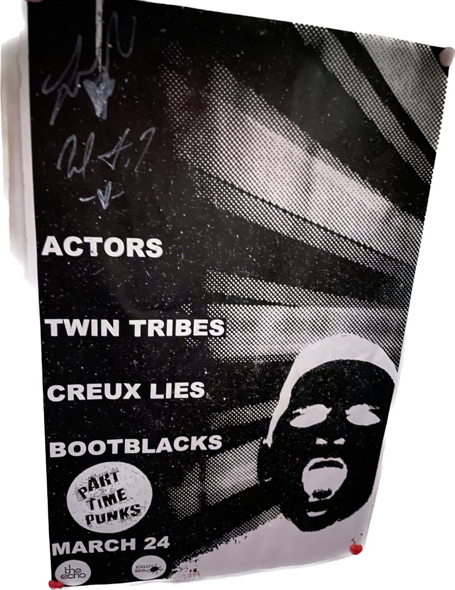 deceits_band's tweet photo. Look at this signed poster I have from March 2019! It was such an awesome show and it’s cool that we’ll be playing with one of the bands on the bill next month 🖤
@ACTORStheband @twin_tribes @CreuxLies @bootblacks https://t.co/bwVpV28ljy